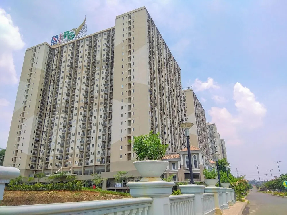 Neat And Homey 2Br For 3 Pax At Podomoro Golf View Apartment