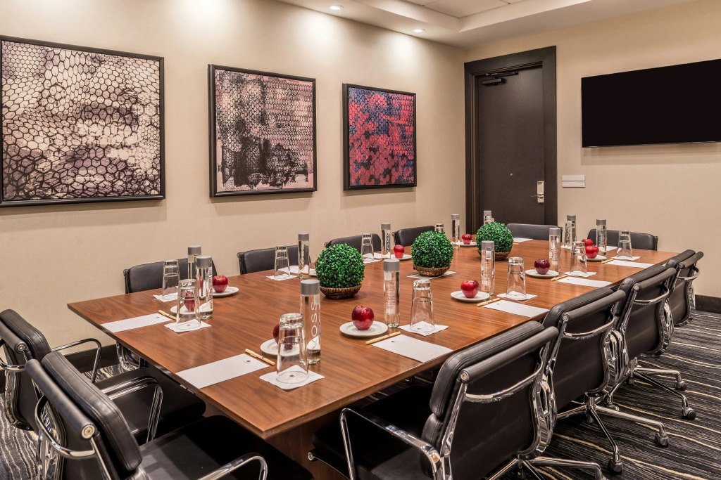 Doubletree By Hilton Lafayette East