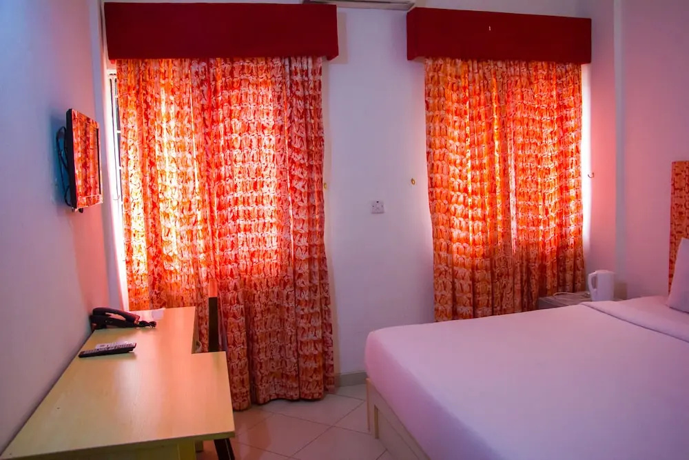 Pilgrims Brook Hotels Ltd
