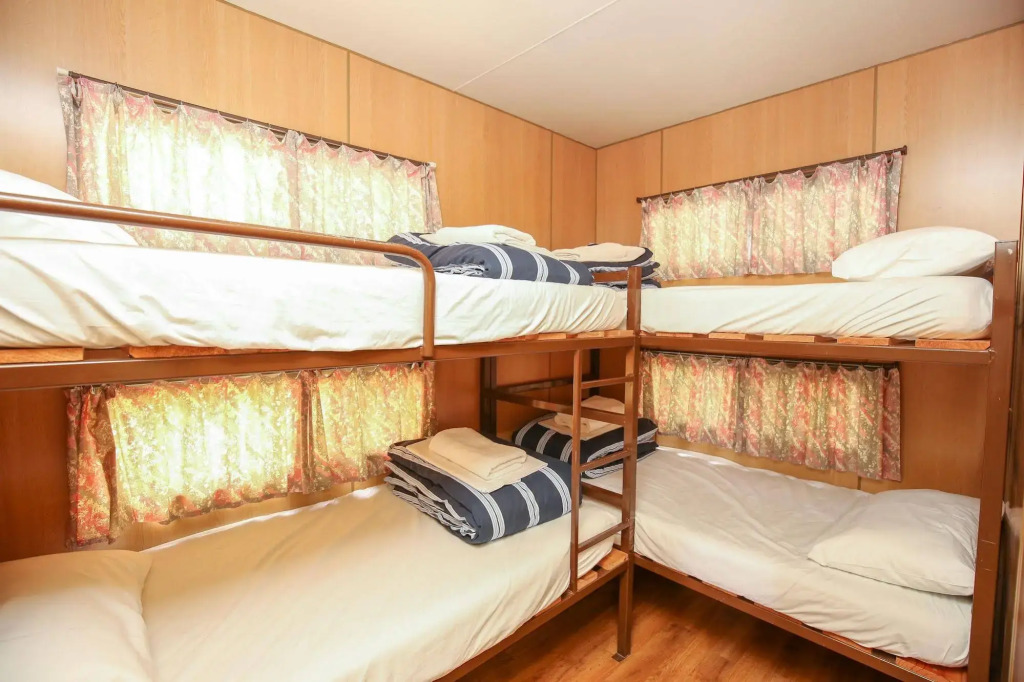 Aquarius All Suite Apartments