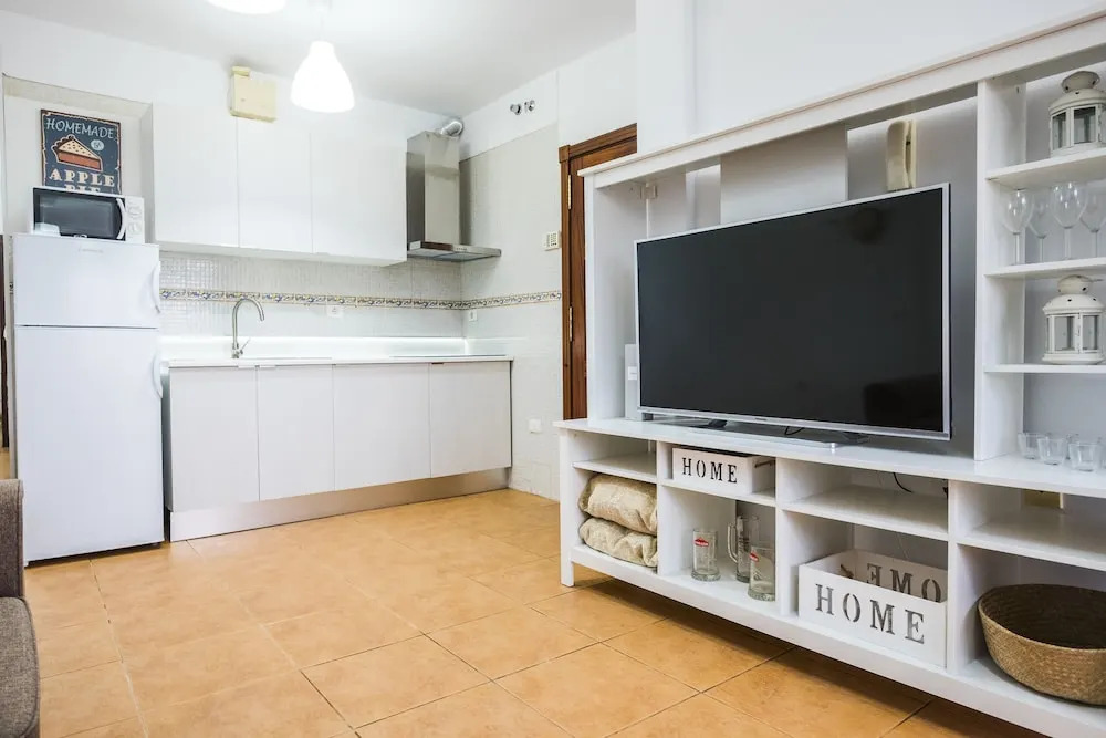 Italian Style 2 Bedrooms Apartment