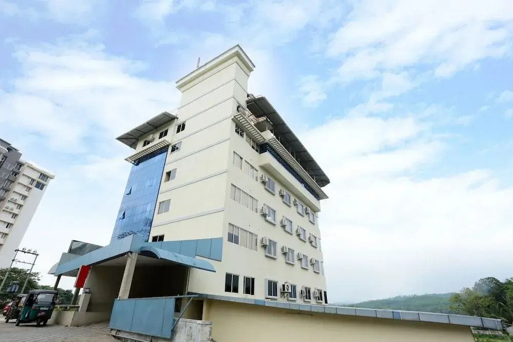Oyo Flagship 41696 Hotel Tri-Star Regency