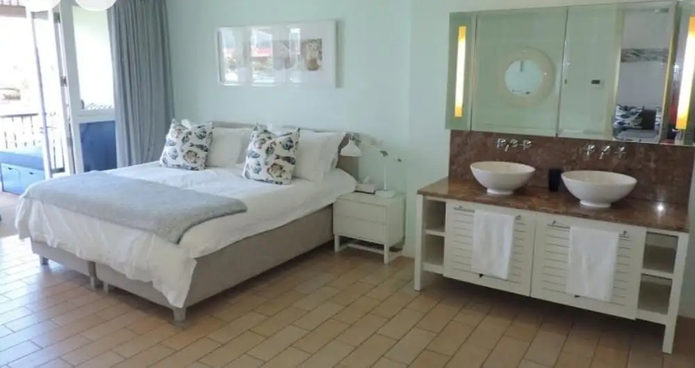 P146A13 - Eden Island Self Catering Apartment Self Check In
