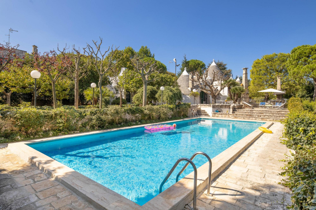 Trullo Nike In Selva Di Fasano