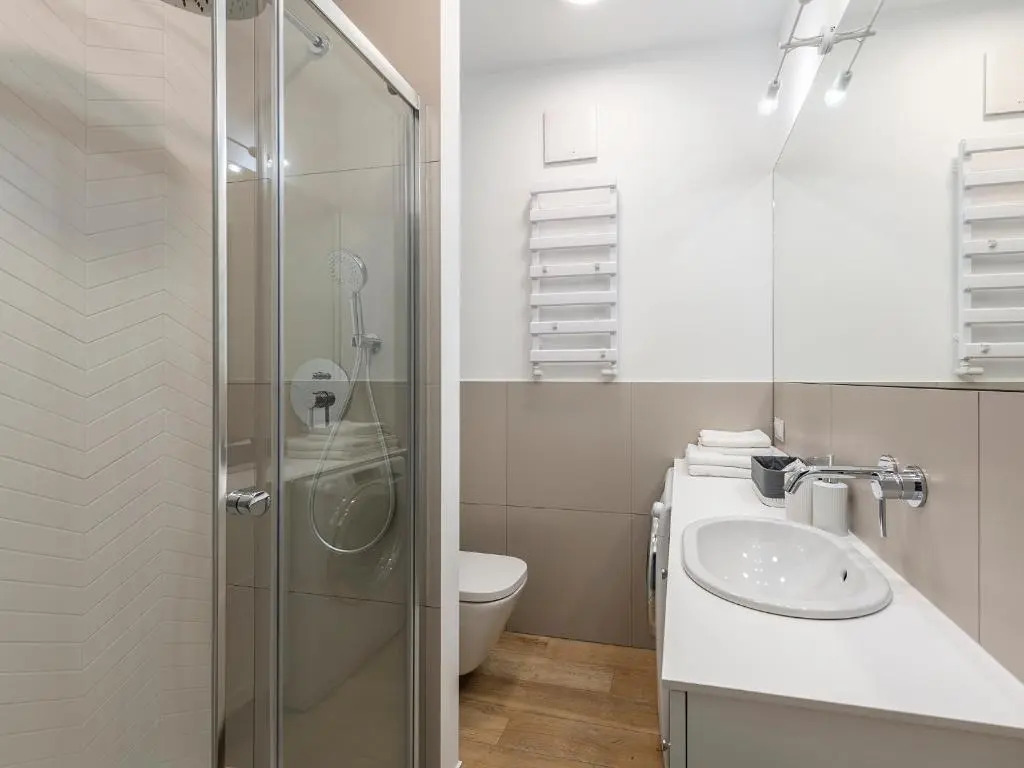 YourSecondFlat Grzybowska Metropoint