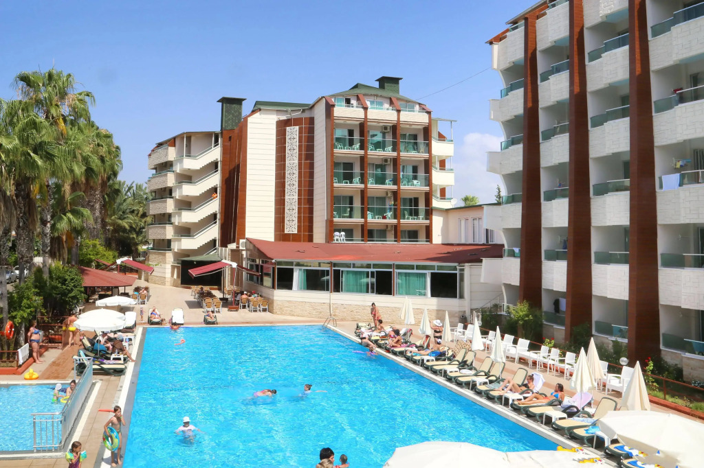 Отель Club Monte Carlo