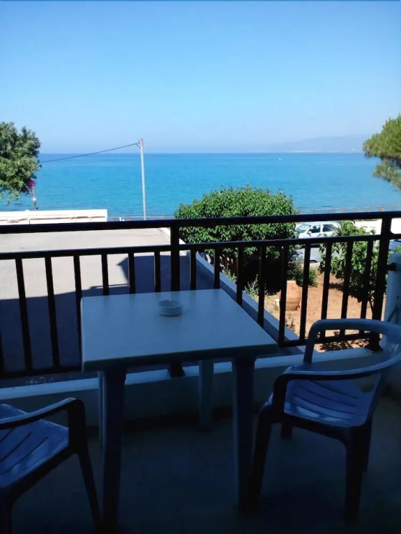 Diamond Beach Appts and Studios