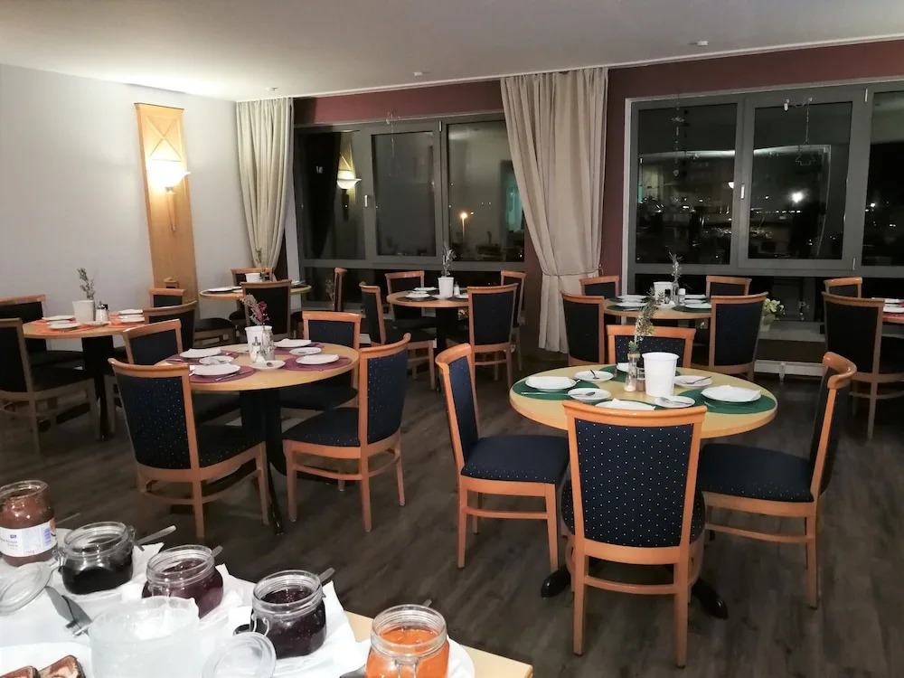 Hotel NEAR BY