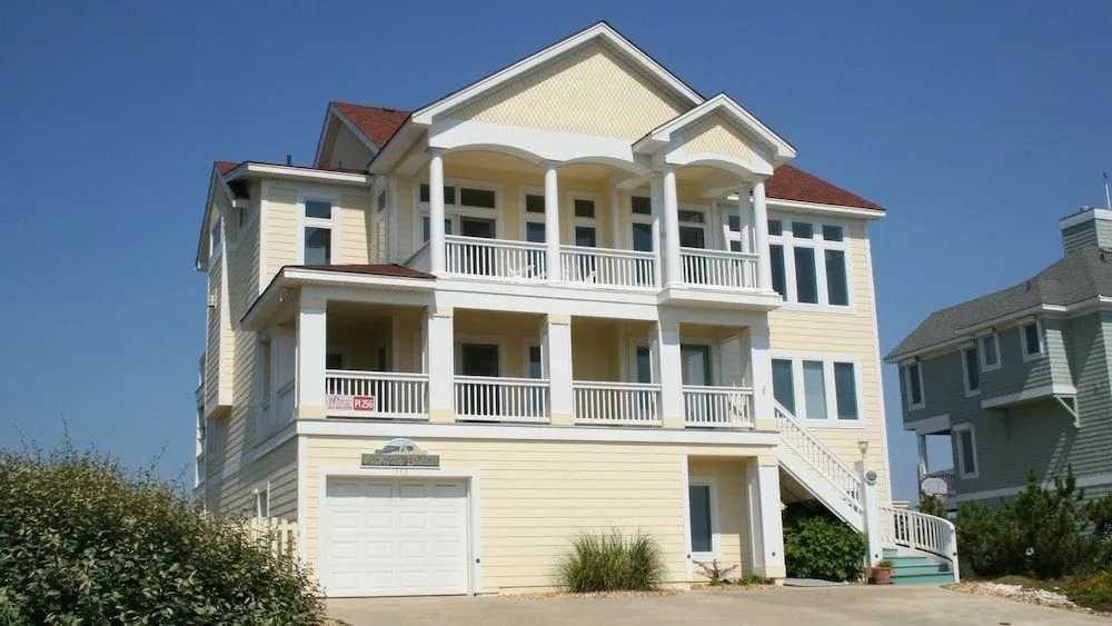 Cabana Beach - 6 Br Home