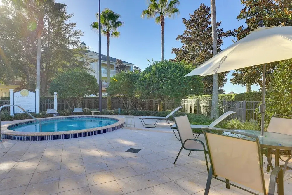 Swim, Golf & Relax: Family-friendly Reunion Escape
