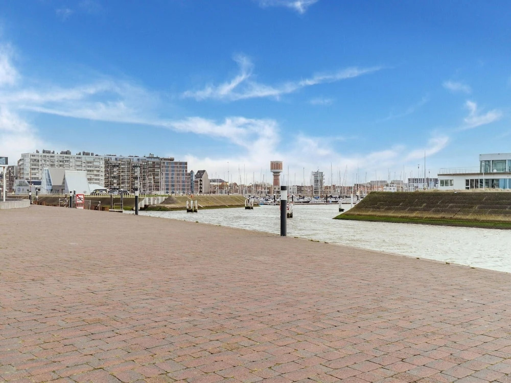 Renovated Apartment Near Beach