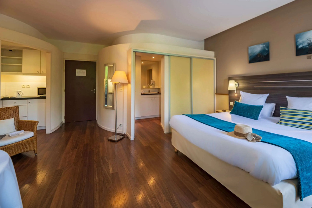 HOTEL CERISE - LES SOURCES Luxeuil-les-Bains
