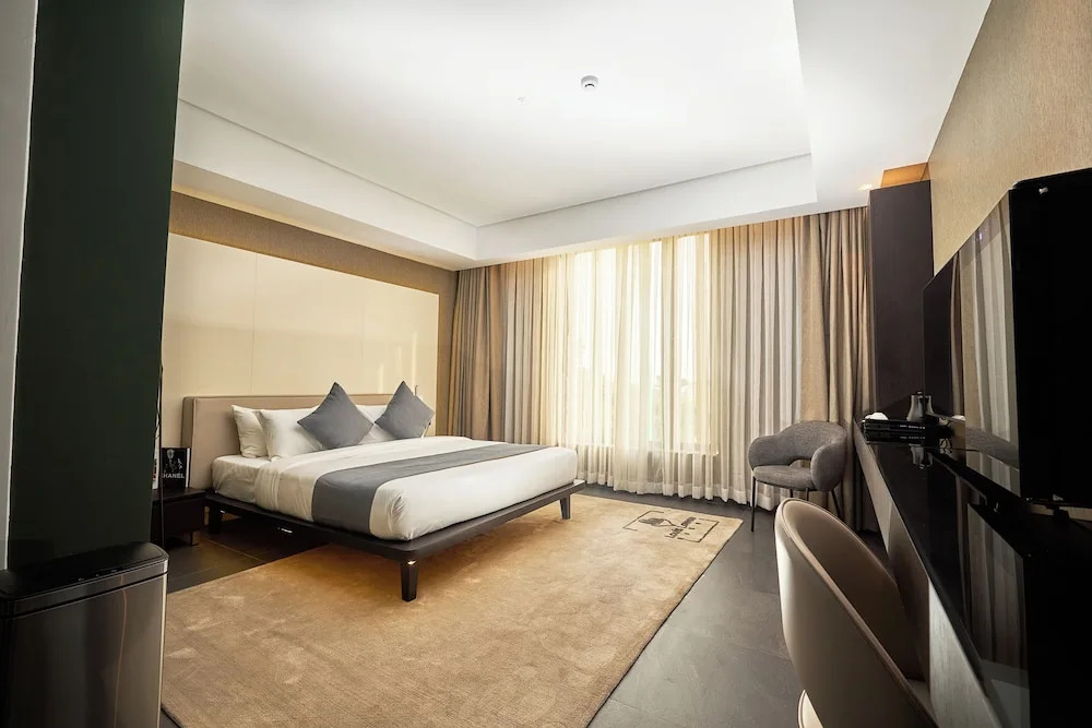 Louis Louvre Hotel
