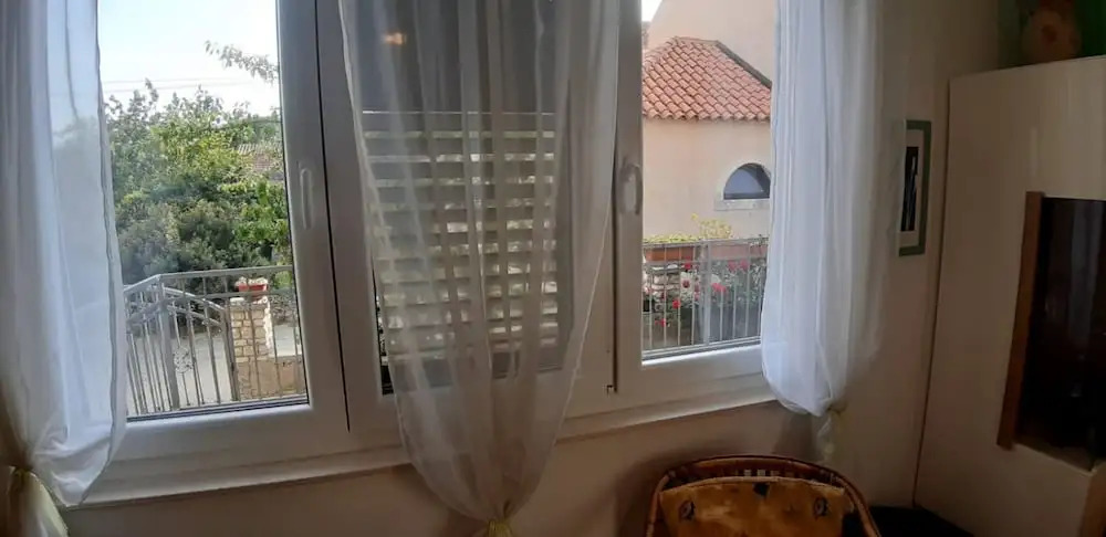 Jaroje - 80m From the Beach With Parking - H