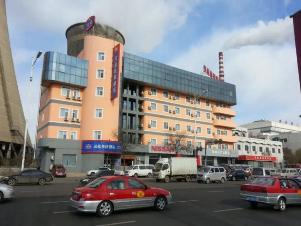 Hanting Express Shenyang Longemont Square
