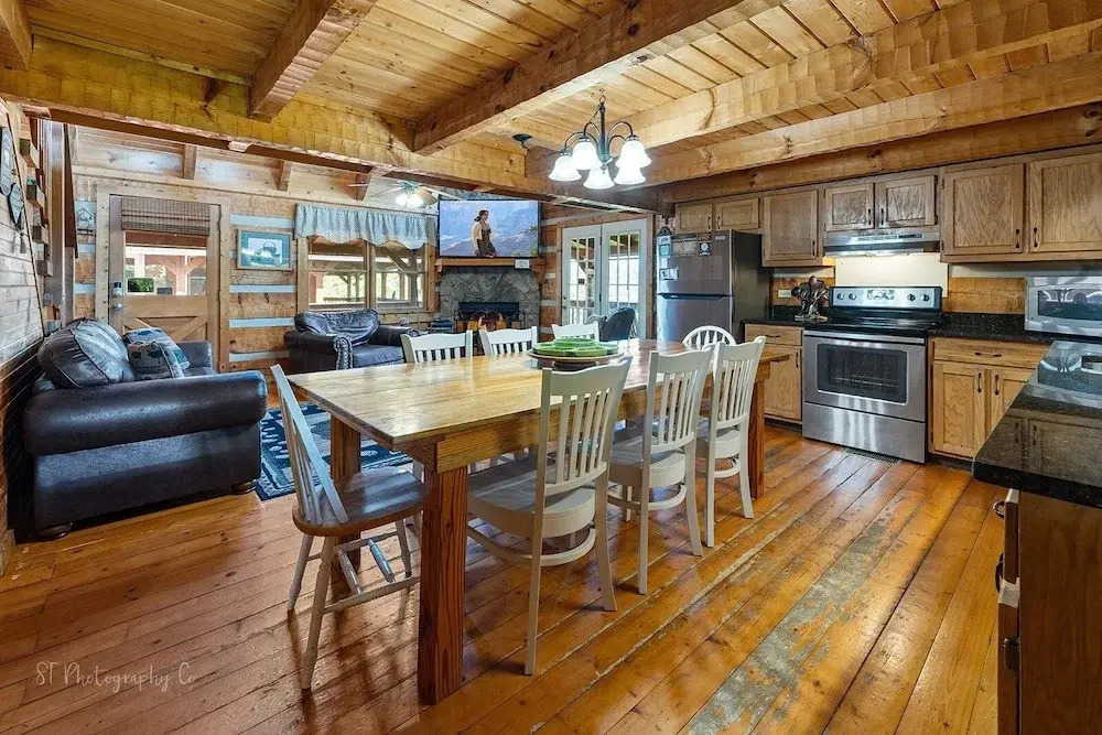 Olde Tyme Way Cabins 3526