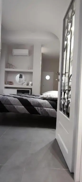 Eleni City Apartment 2