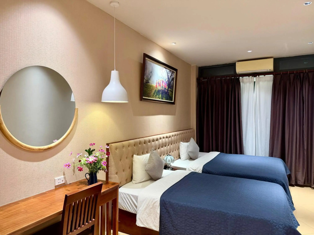 Hanoi Street Hotel