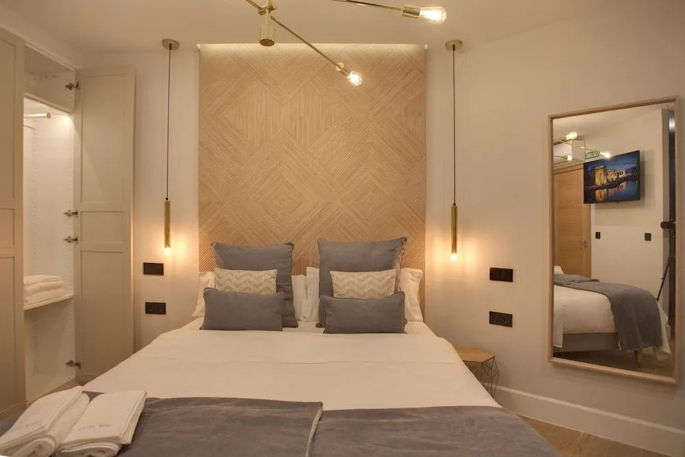 SUITES YOU Soho