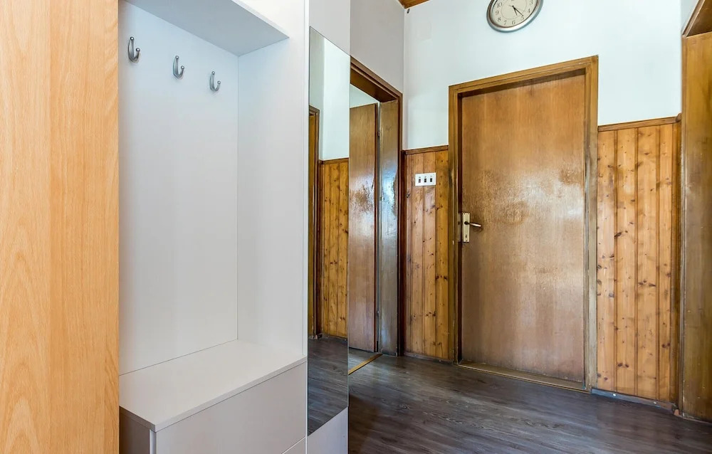 Amazing Apartment in Sibenik-brodarica With Wifi and 2 Bedrooms