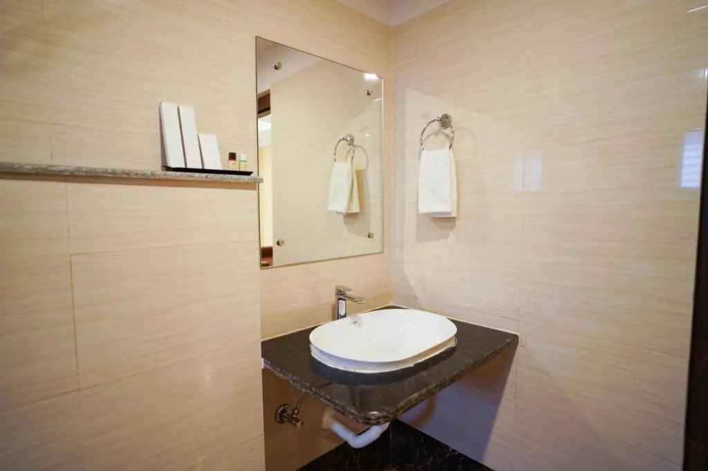 The Royal Sea A Unit of Adi Group of Hotel And Resort