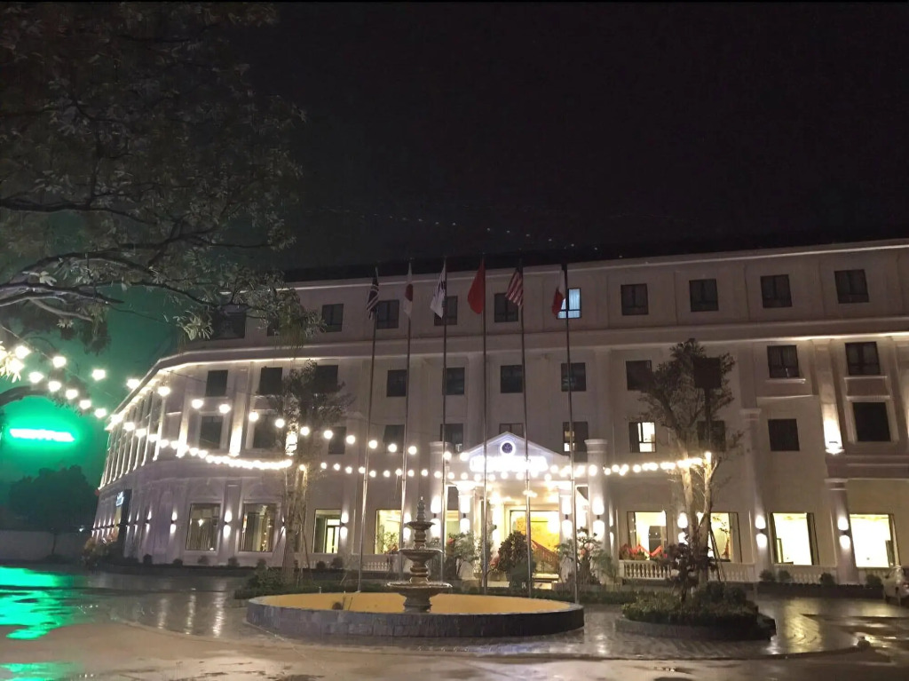 Hoa Lu Hotel