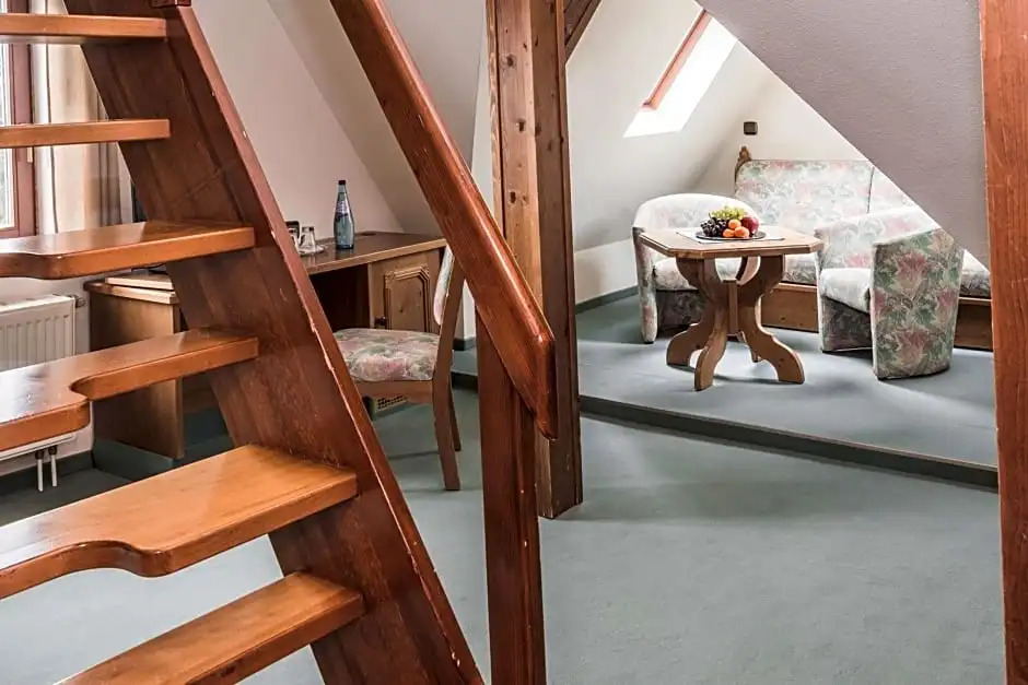 Berghotel Friedrichshöhe - Sauna, Pool & Natur