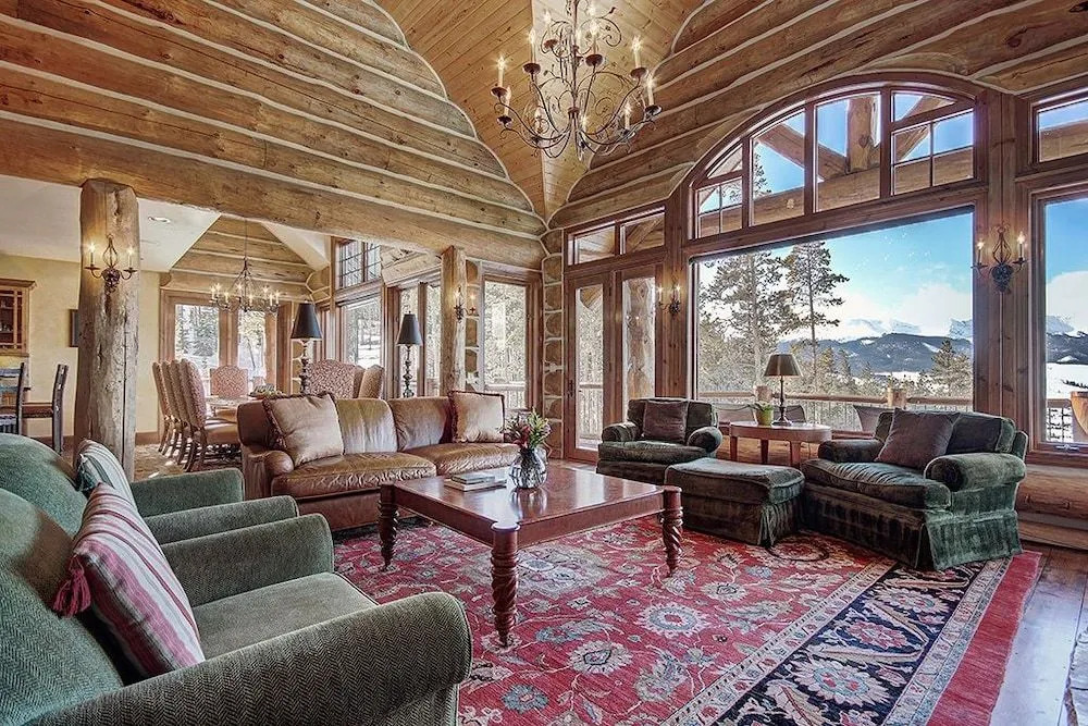 Ten Mile Estate 4 Bedrooms 4.5 Bathrooms Home