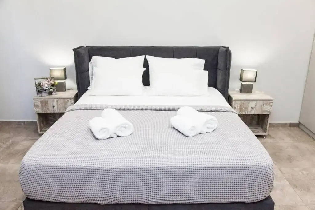 B Spacious Cornered Brand new Studio Apartment B