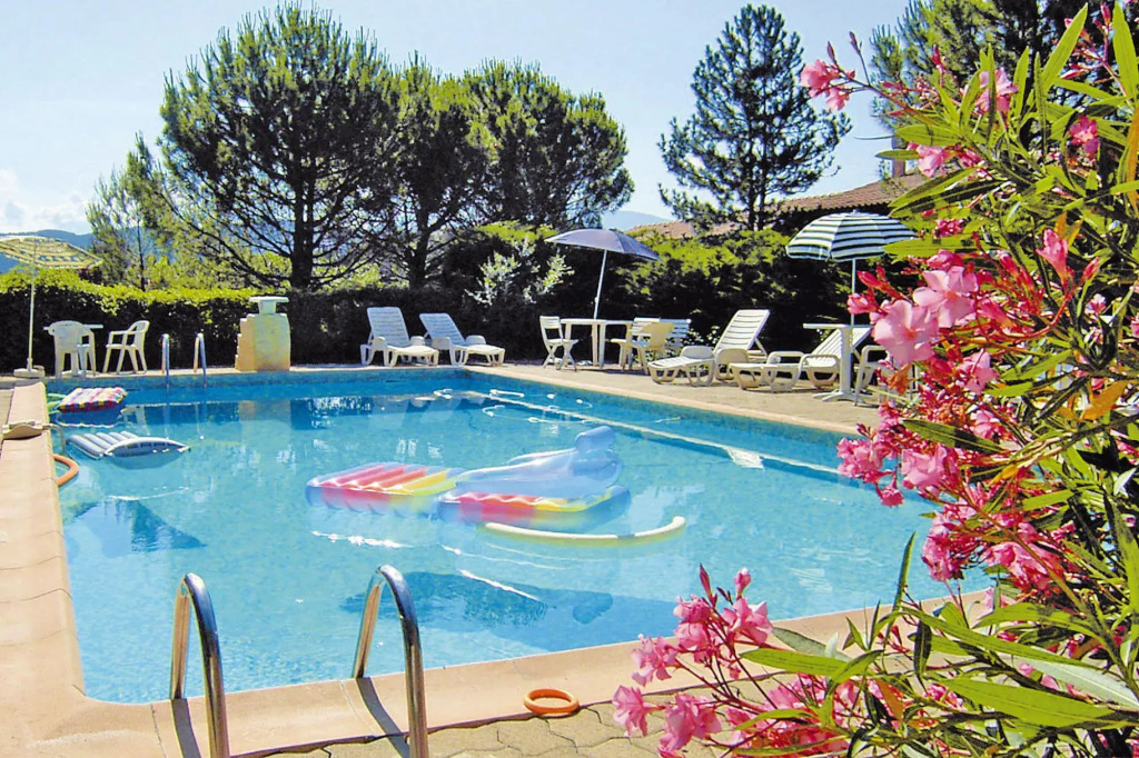 Holiday home with swimming pool,Vaison-la-Romaine
