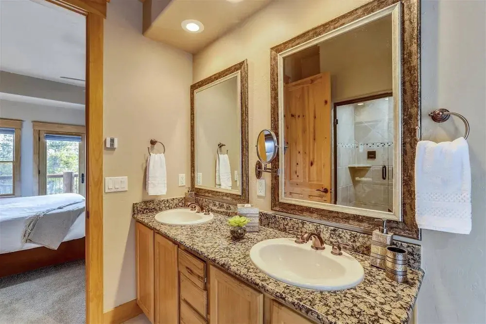 Luxury 5 Bedroom Pet-friendly Home in Breckenridge - 2 Miles to Main Street
