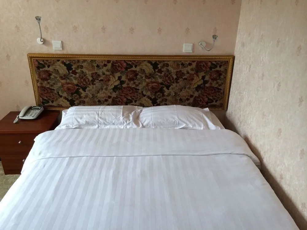 Seaside No. 4 Business Hotel- Dalian