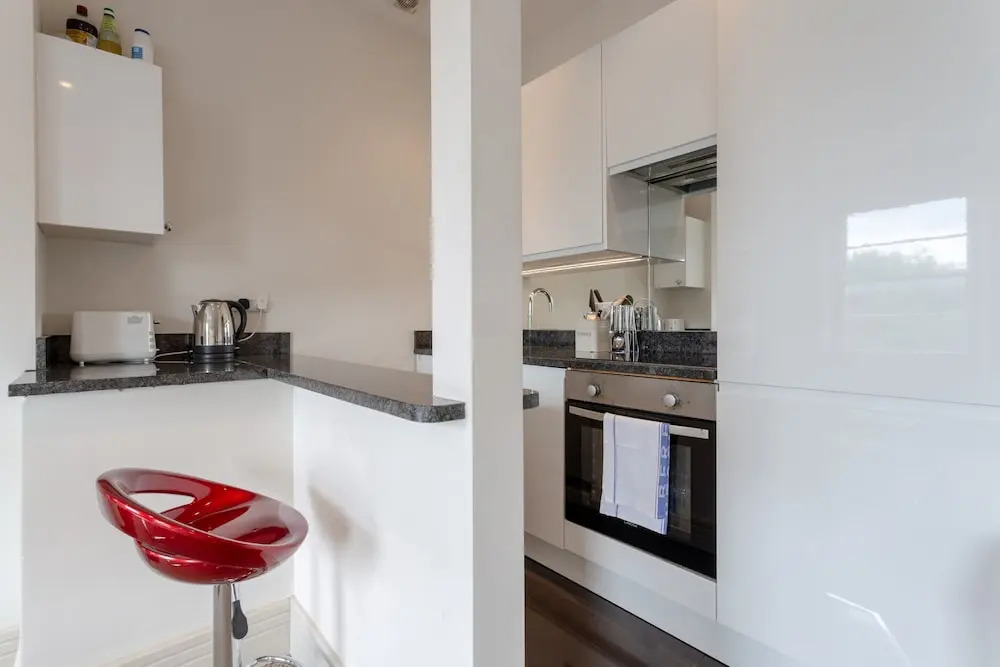 Stylish 3 Bedroom Apartment In Pimlico