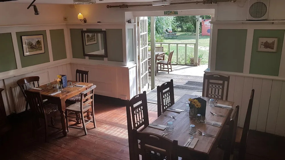 The George Inn