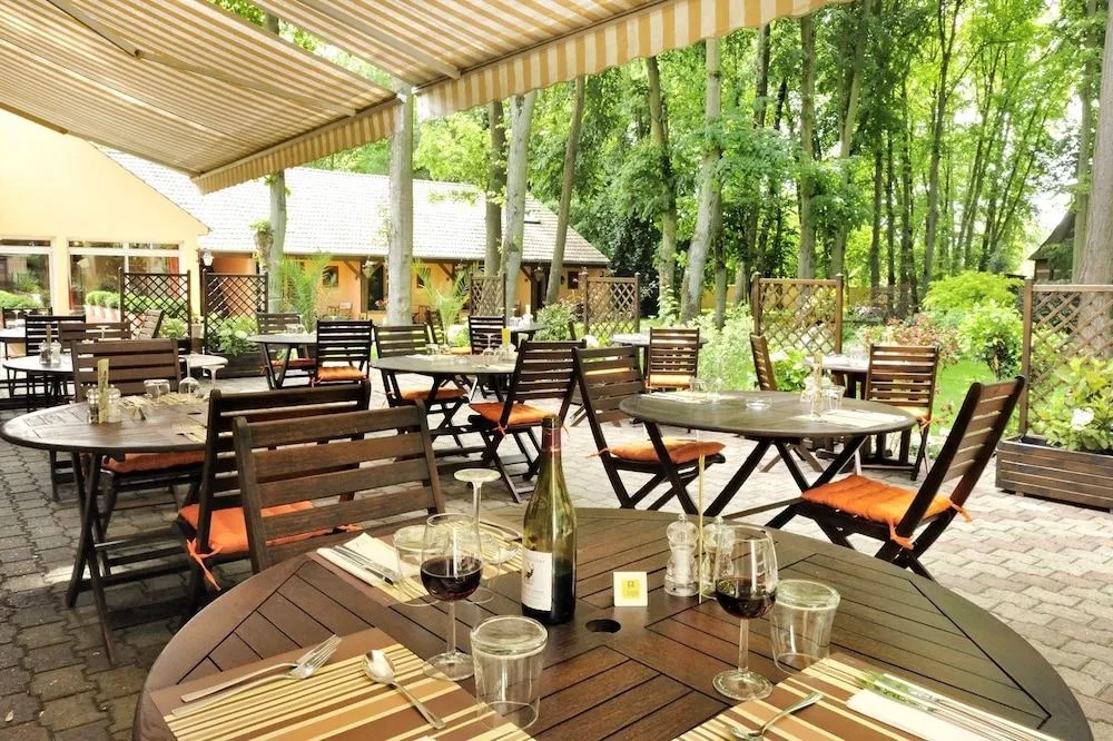 Logis Hôtel Restaurant Le Quai Fleuri