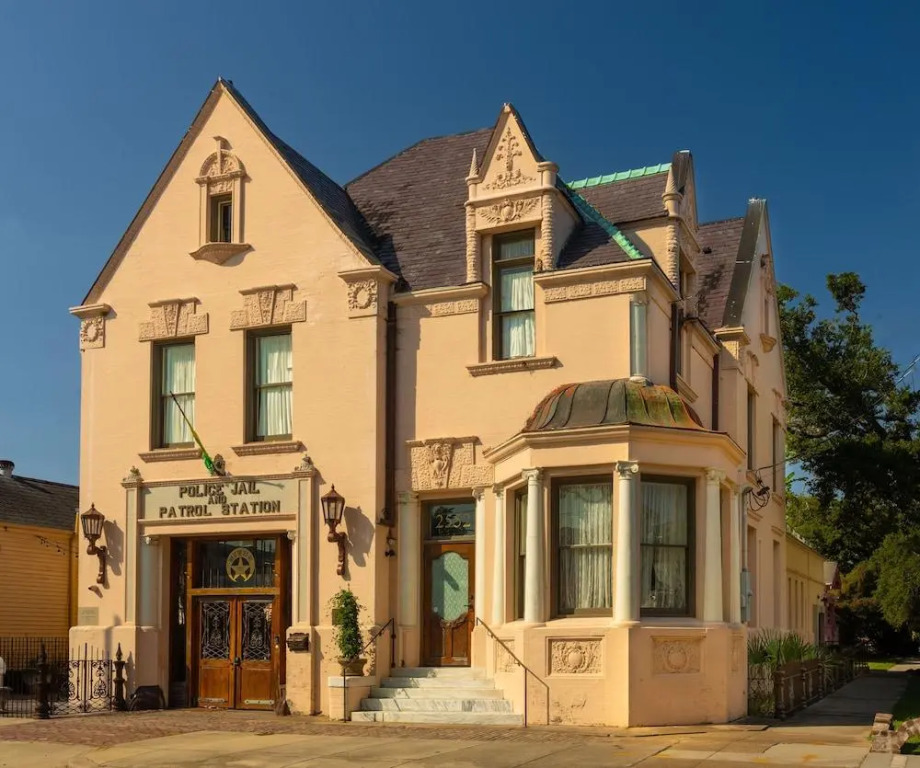 Inn at the Old Jail