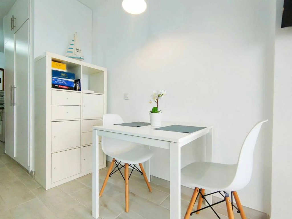 Studio with wonderful ocean view and WiFi