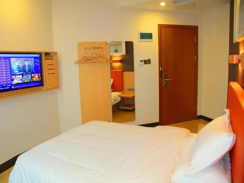 7Days Premium Leshan Qianwei Fengye Fortune Center Branch