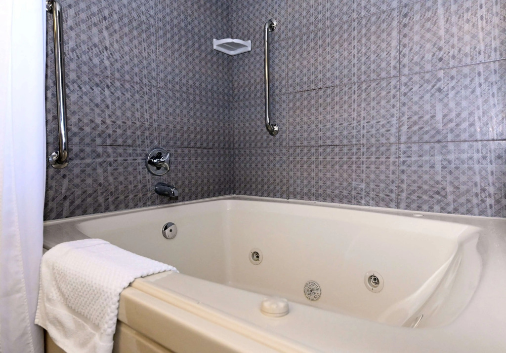 DoubleTree by Hilton Richmond - Midlothian