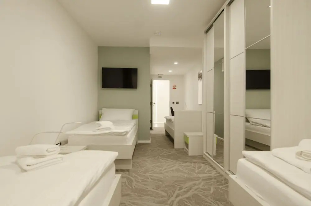 Hostel Green