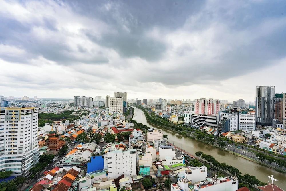 REM Rivergate Garden Pool Signature Apartments