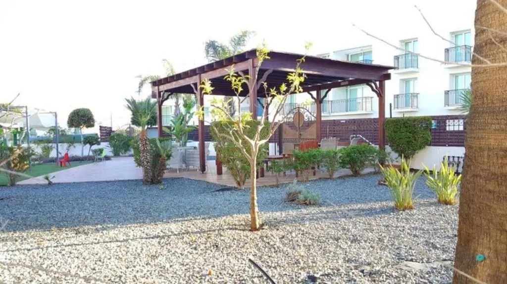New Beautiful Sea View 2 Bdrm Flat With Pool!