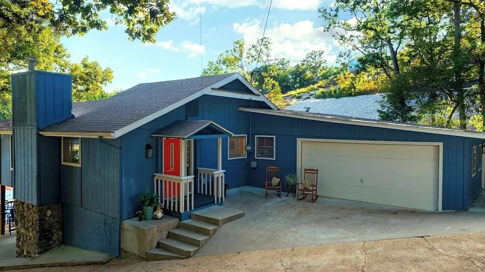 Lake Home Oasis - Sleeps 18