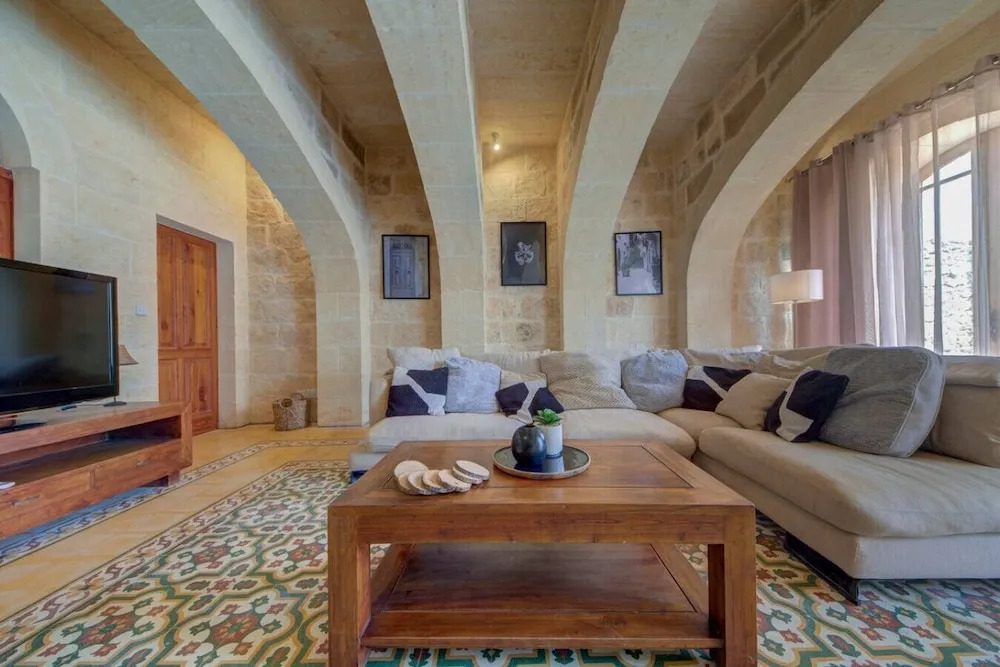 Klementa the Private Villa with Pool in Għarb Gozo