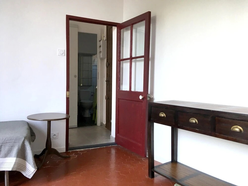 Studio in Antibes, With Furnished Terrace and Wifi - 500 m From the Be