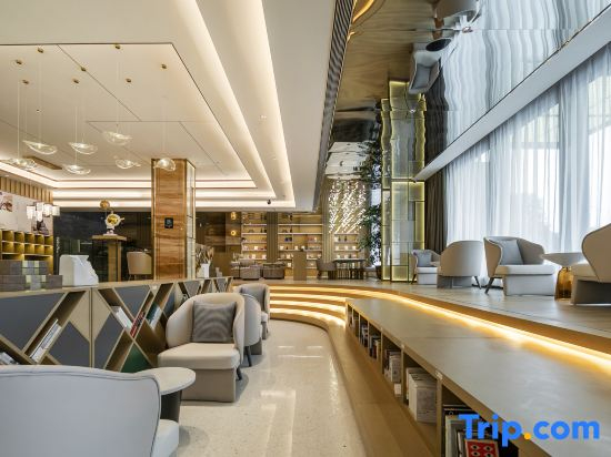 Atour Hotel Huaihua High-Speed South Railway Station