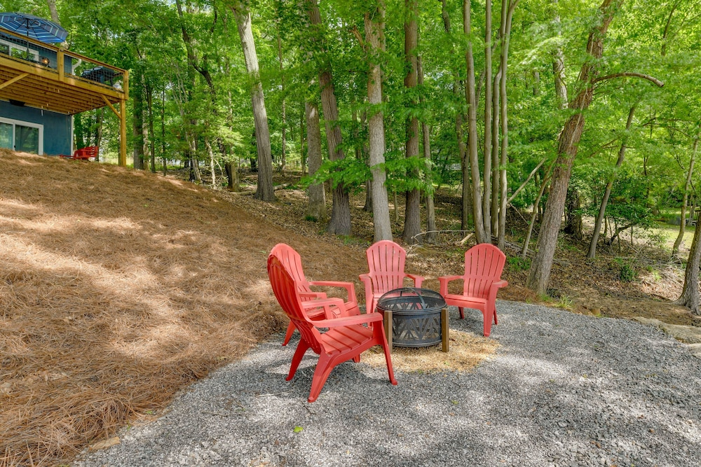 Waterfront Troutman Vacation Rental on Lake Norman