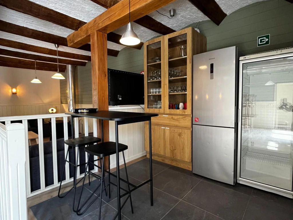 Ardennes farmhouse with heated indoor pool and bubble bath