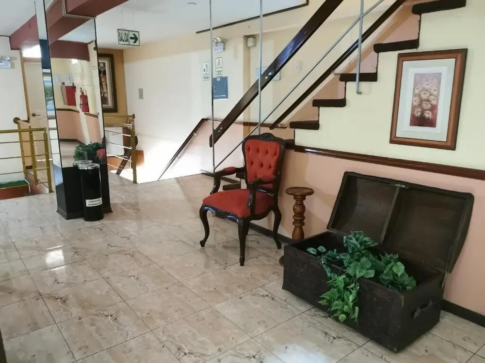 Recreo Hotel
