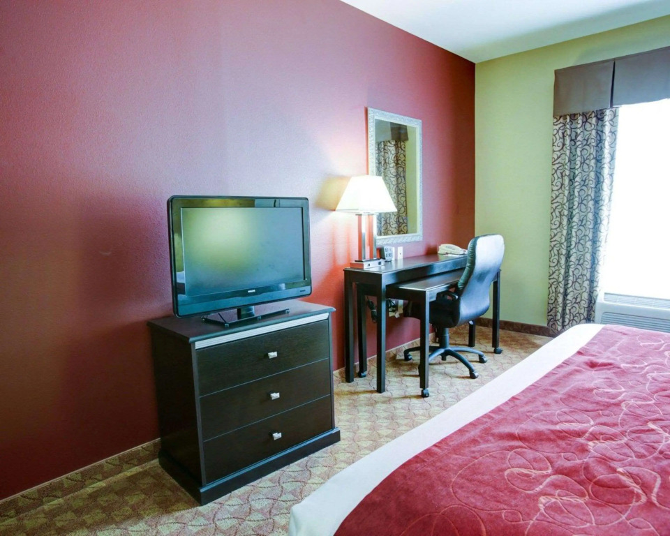 Comfort Suites Old Town Spring